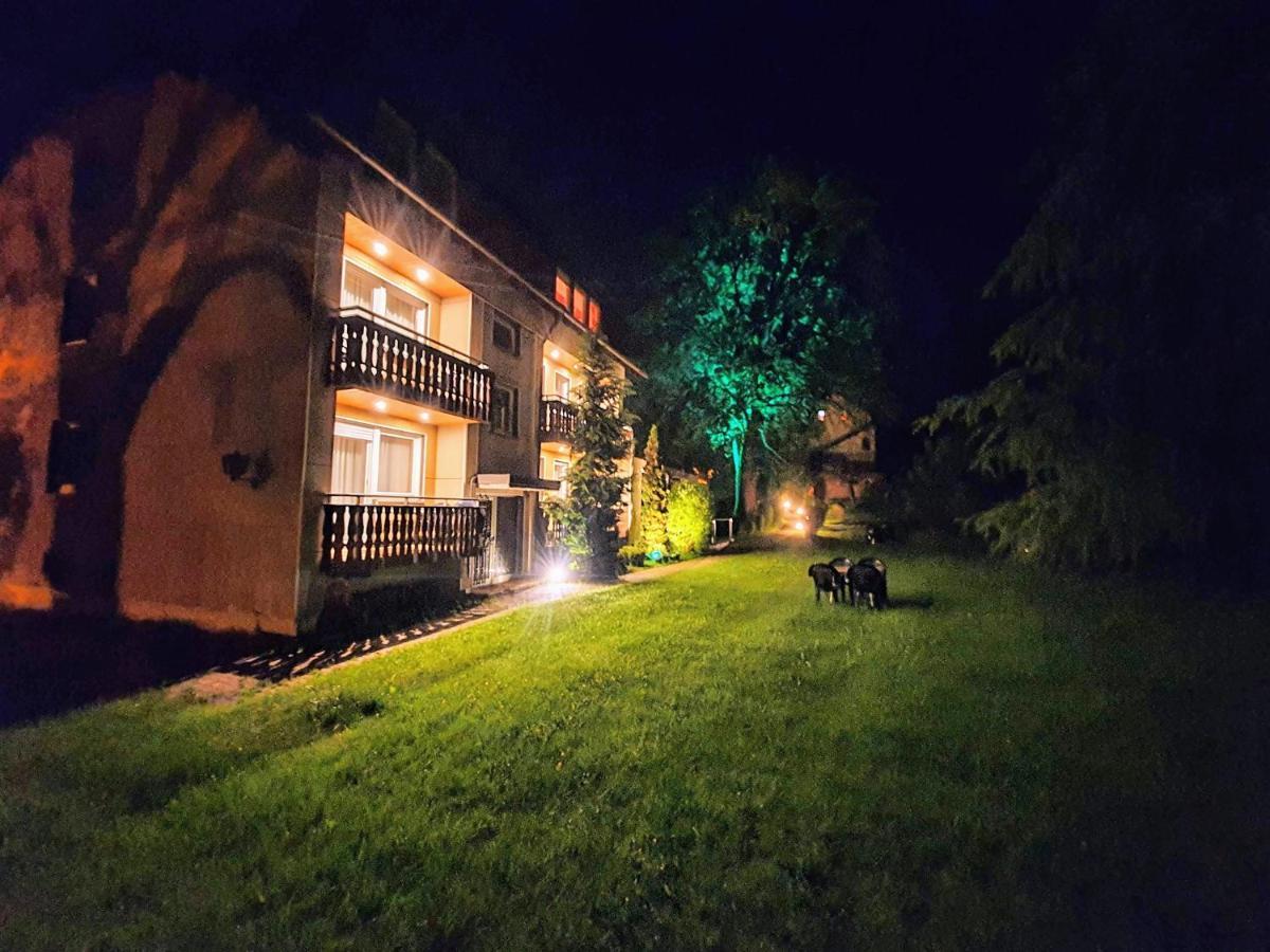 Gasthof Zum Goldenen Hirschen Hotel Geroldsgrun Exterior foto